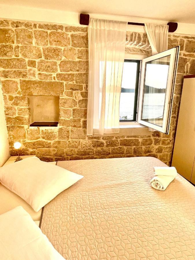 Apartments Trapula 希贝尼克 外观 照片