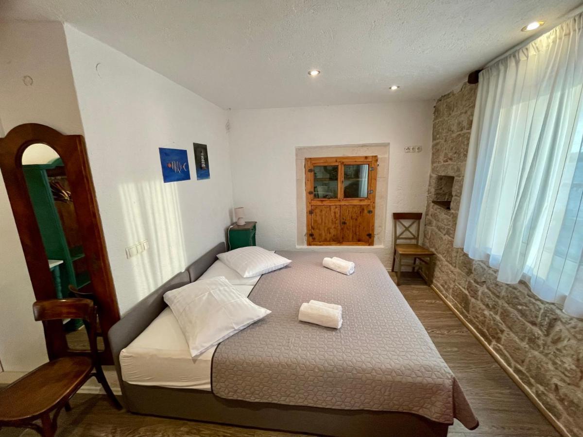 Apartments Trapula 希贝尼克 外观 照片
